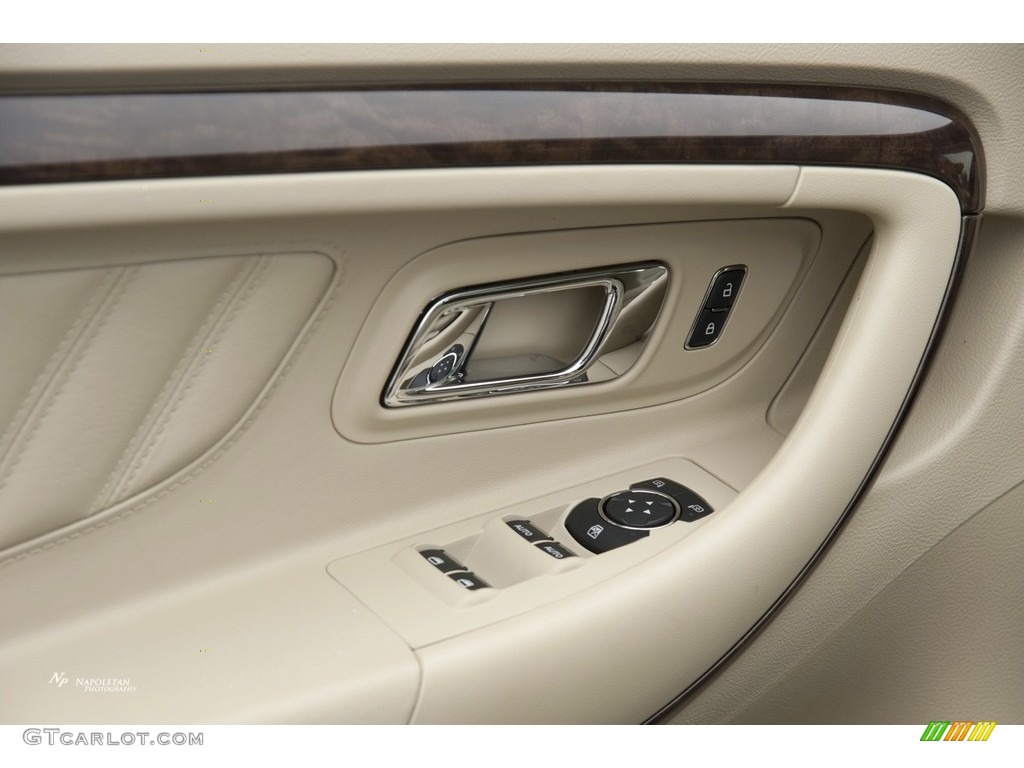 2017 Taurus Limited AWD - Blue Jeans / Dune photo #6