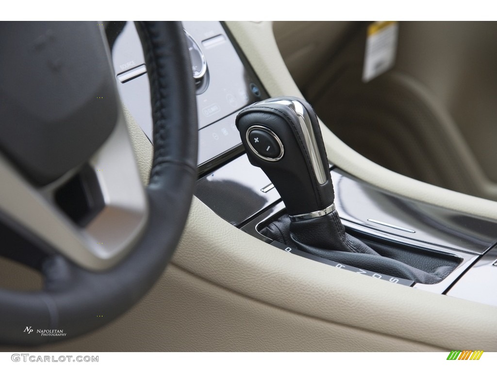 2017 Taurus Limited AWD - Blue Jeans / Dune photo #7