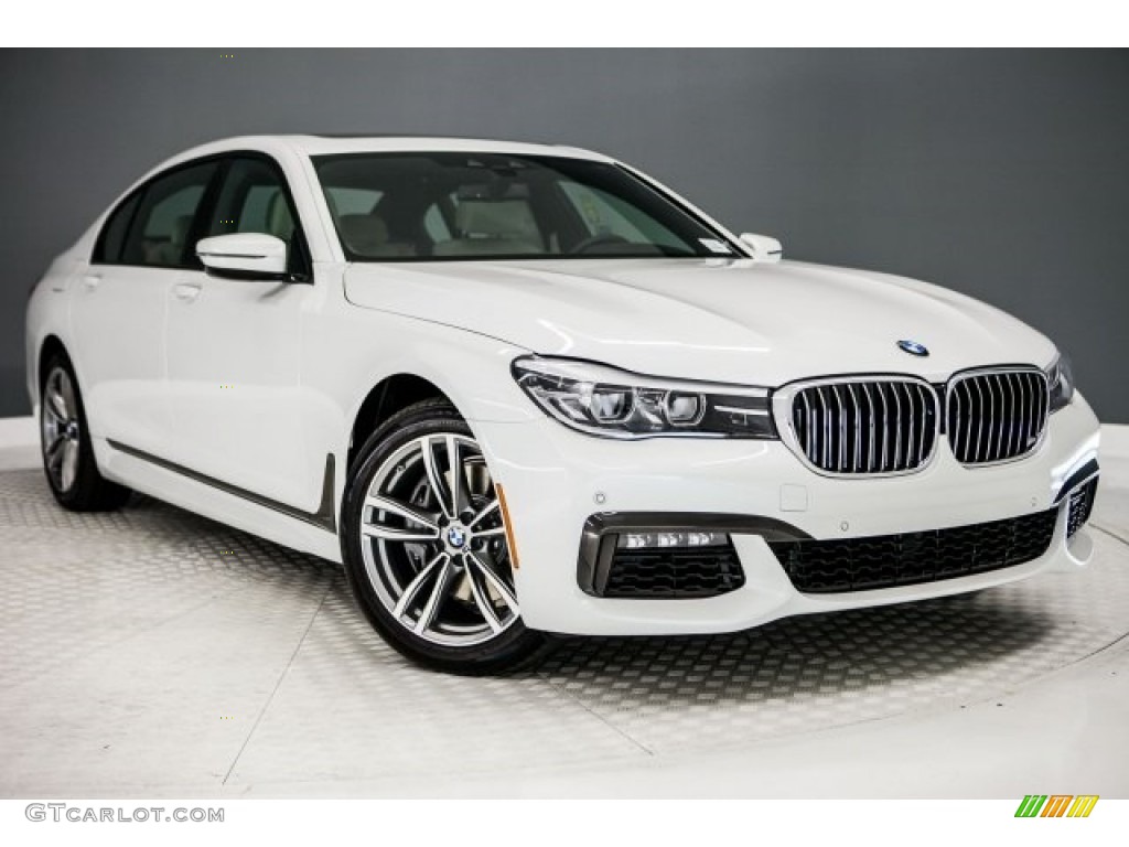 Mineral White Metallic 2018 BMW 7 Series 740i Sedan Exterior Photo #120721214
