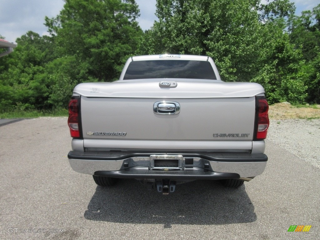 2004 Silverado 1500 LS Crew Cab 4x4 - Sandstone Metallic / Dark Charcoal photo #6