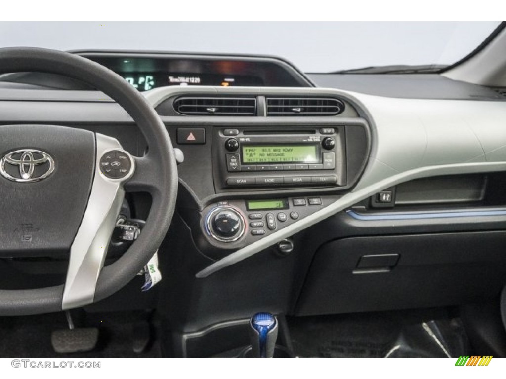 2012 Prius c Hybrid Two - Classic Silver Metallic / Light Blue Gray/Black photo #5