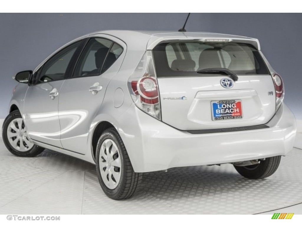 2012 Prius c Hybrid Two - Classic Silver Metallic / Light Blue Gray/Black photo #10