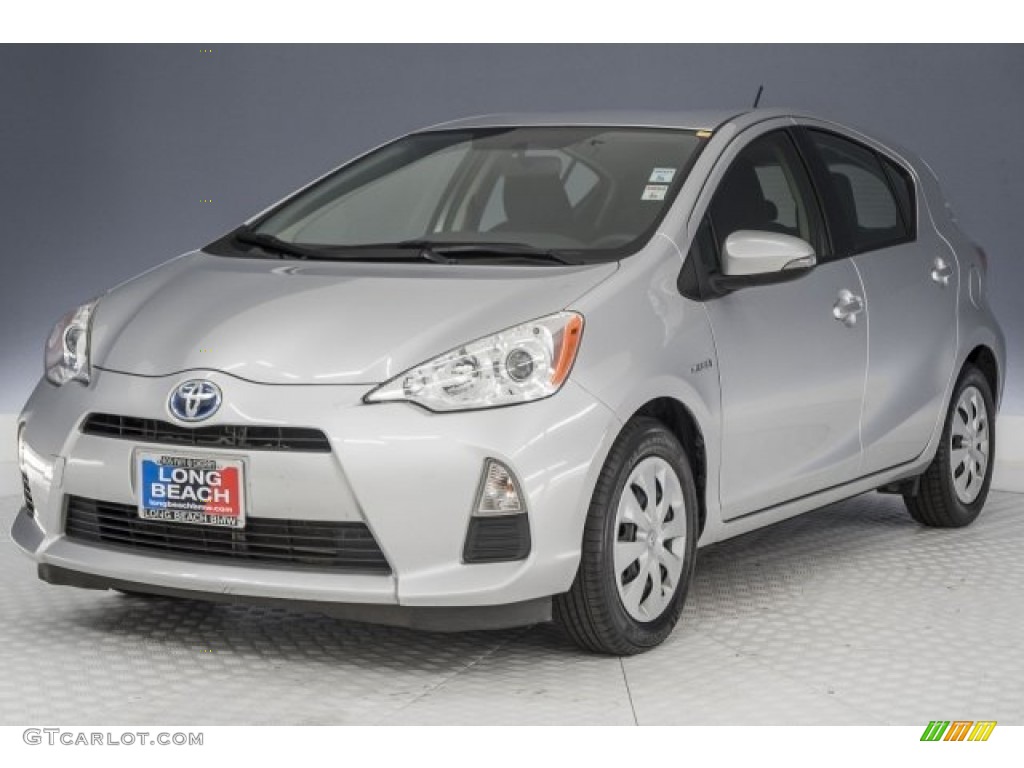 2012 Prius c Hybrid Two - Classic Silver Metallic / Light Blue Gray/Black photo #14