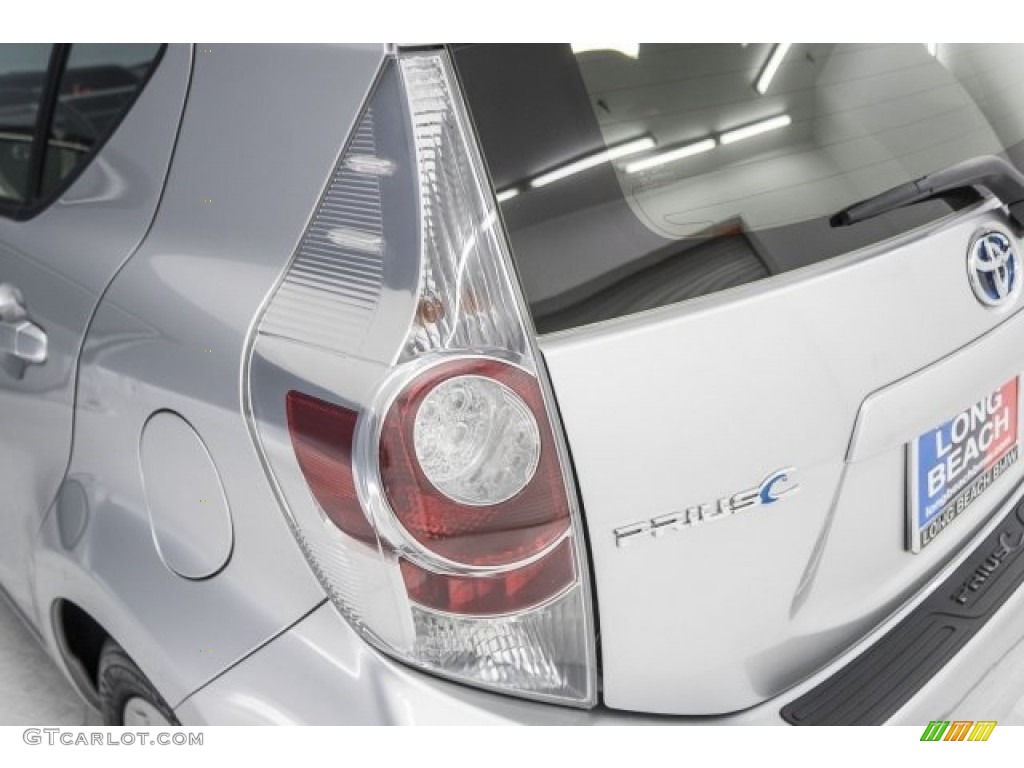 2012 Prius c Hybrid Two - Classic Silver Metallic / Light Blue Gray/Black photo #16