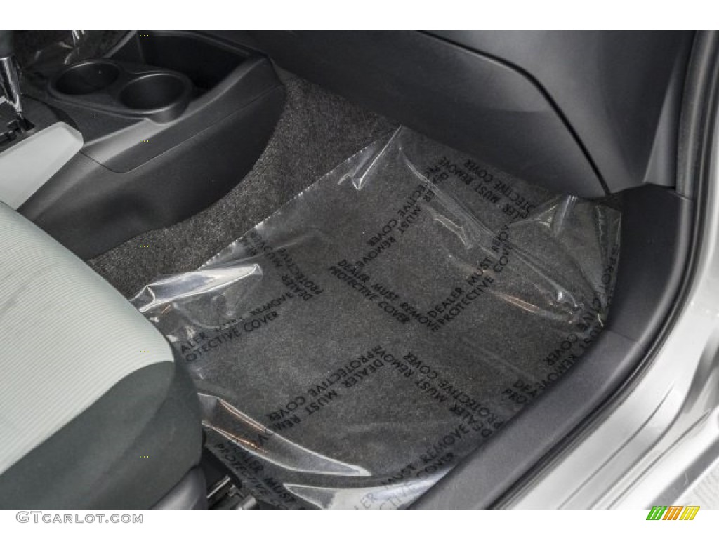 2012 Prius c Hybrid Two - Classic Silver Metallic / Light Blue Gray/Black photo #28
