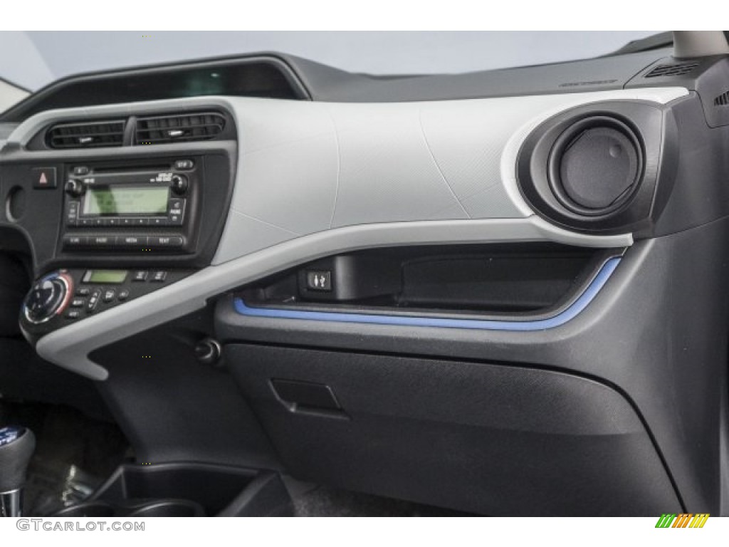2012 Prius c Hybrid Two - Classic Silver Metallic / Light Blue Gray/Black photo #29