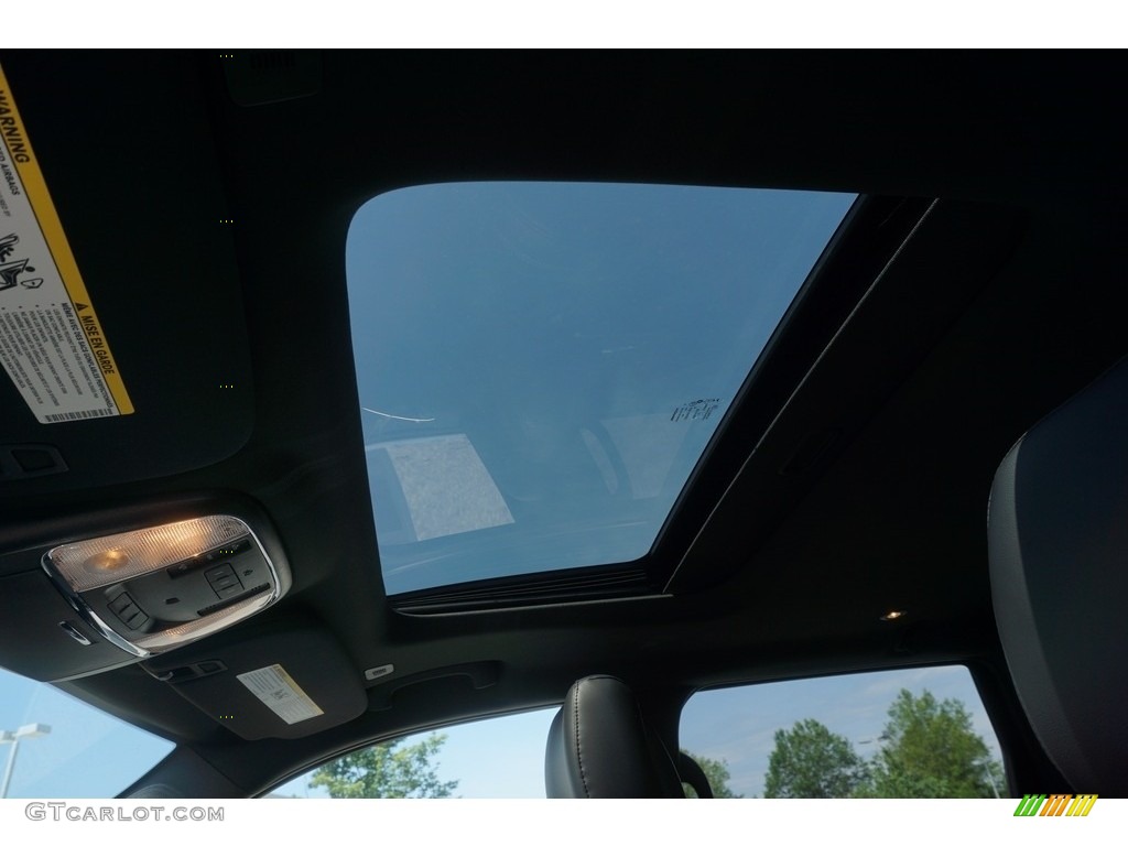 2017 Grand Cherokee Limited - Diamond Black Crystal Pearl / Black photo #8