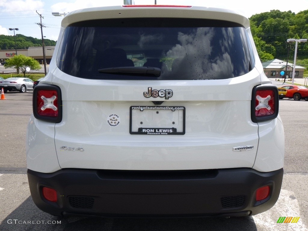 2017 Renegade Latitude 4x4 - Alpine White / Black photo #4