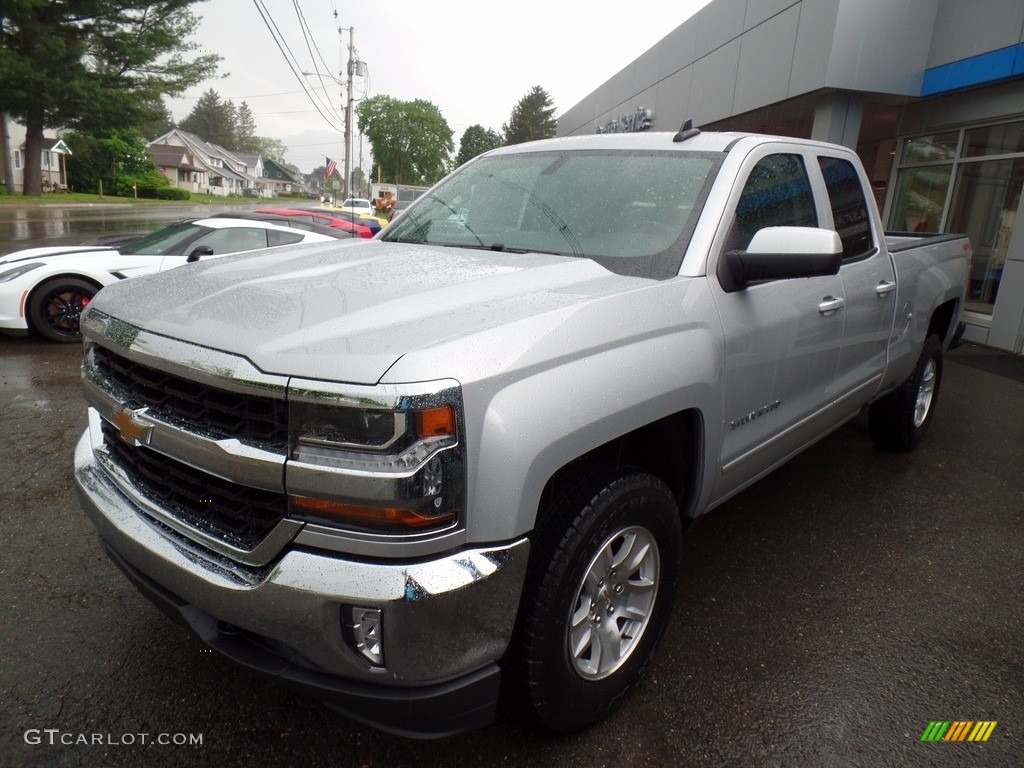 Silver Ice Metallic Chevrolet Silverado 1500