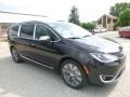 2017 Brilliant Black Crystal Pearl Chrysler Pacifica Limited  photo #13