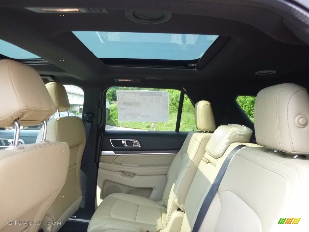 2017 Explorer Limited 4WD - Ruby Red / Medium Light Camel photo #11