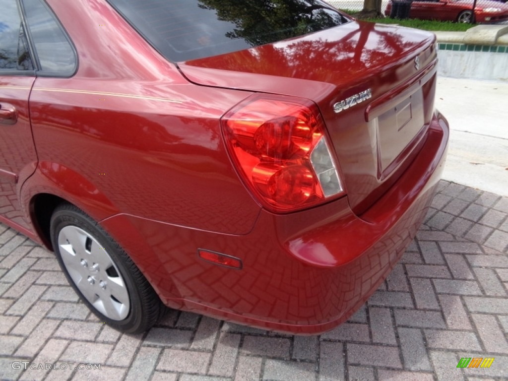 2008 Forenza  - Fusion Red Metallic / Grey photo #31