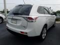 Diamond White Pearl - Outlander SE Photo No. 5