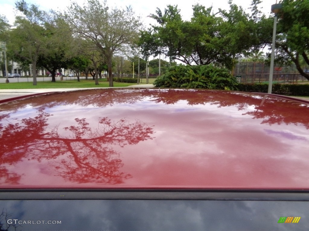 2008 Forenza  - Fusion Red Metallic / Grey photo #44