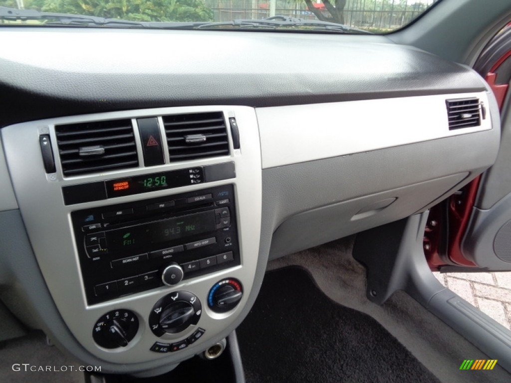 2008 Forenza  - Fusion Red Metallic / Grey photo #45