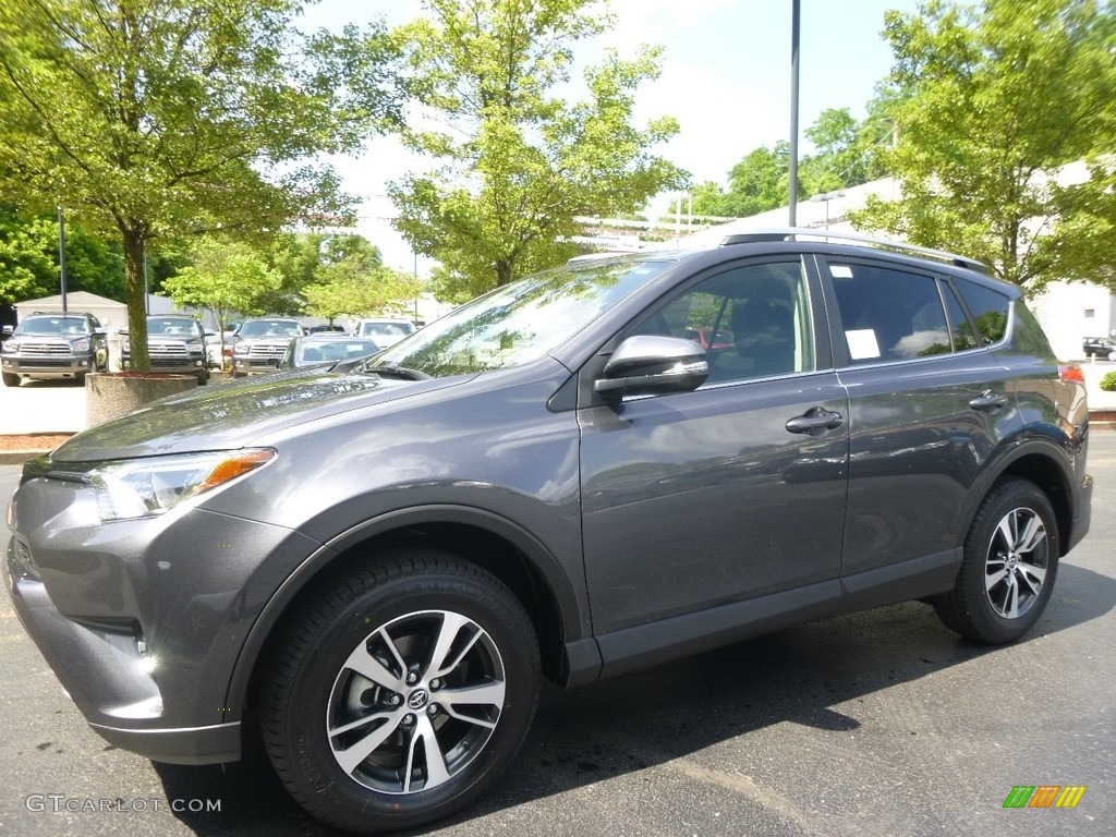 2017 RAV4 XLE - Magnetic Gray Metallic / Black photo #4