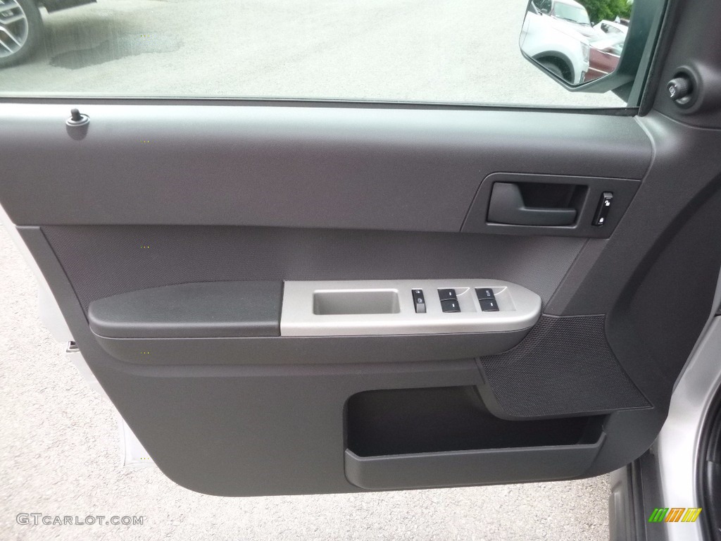 2008 Escape XLT V6 - Silver Metallic / Charcoal photo #13
