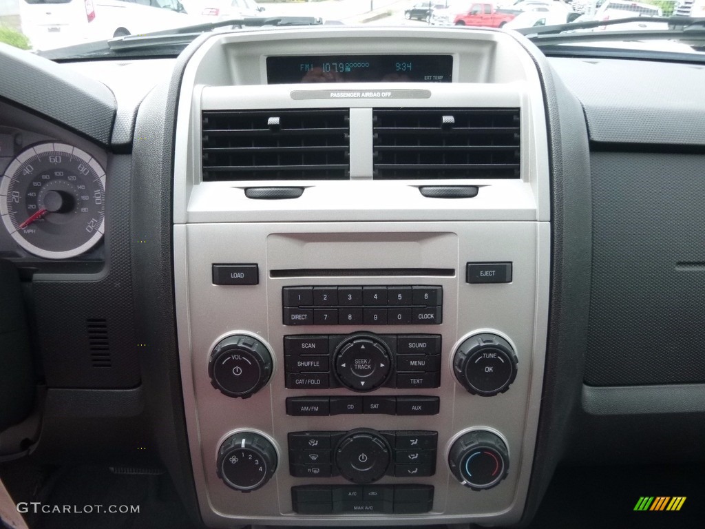 2008 Escape XLT V6 - Silver Metallic / Charcoal photo #19