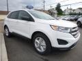 Front 3/4 View of 2017 Edge SE AWD