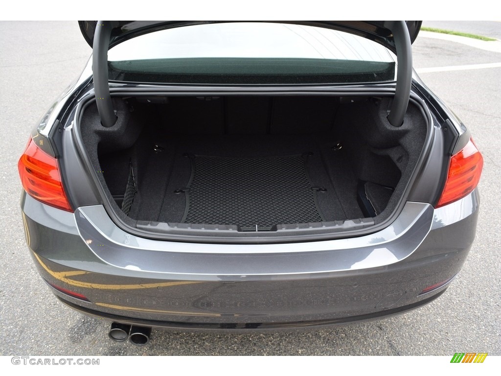 2017 BMW 4 Series 430i xDrive Coupe Trunk Photos