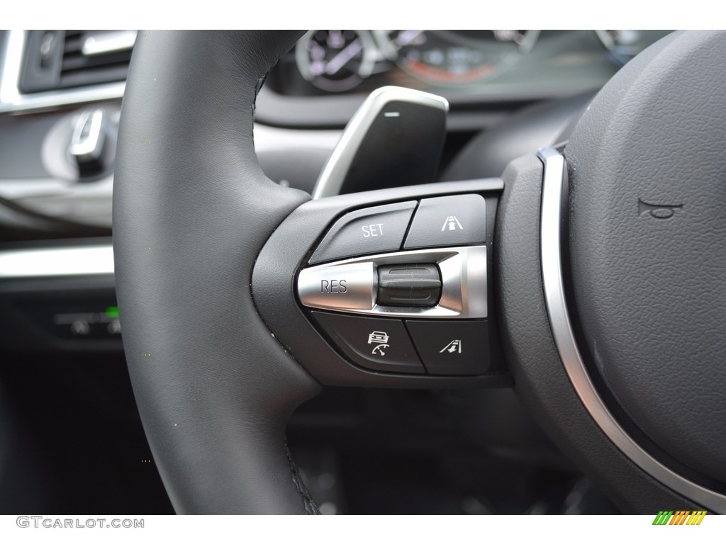 2017 BMW 5 Series 550i xDrive Gran Turismo Controls Photo #120760300