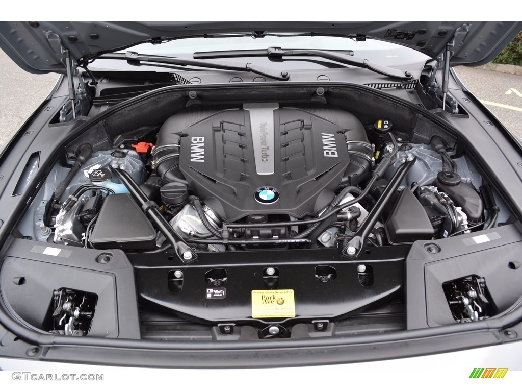 2017 BMW 5 Series 550i xDrive Gran Turismo 4.4 Liter DI TwinPower Turbocharged DOHC 32-Valve VVT V8 Engine Photo #120760600