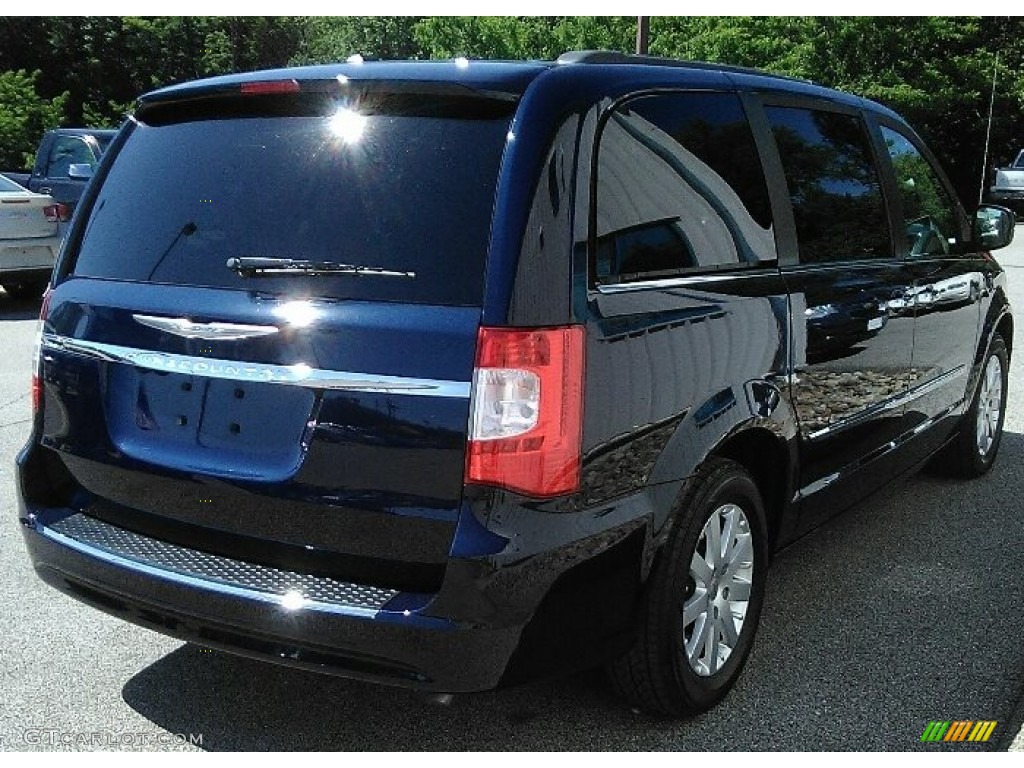 2015 Town & Country Touring - True Blue Pearl / Black/Light Graystone photo #2