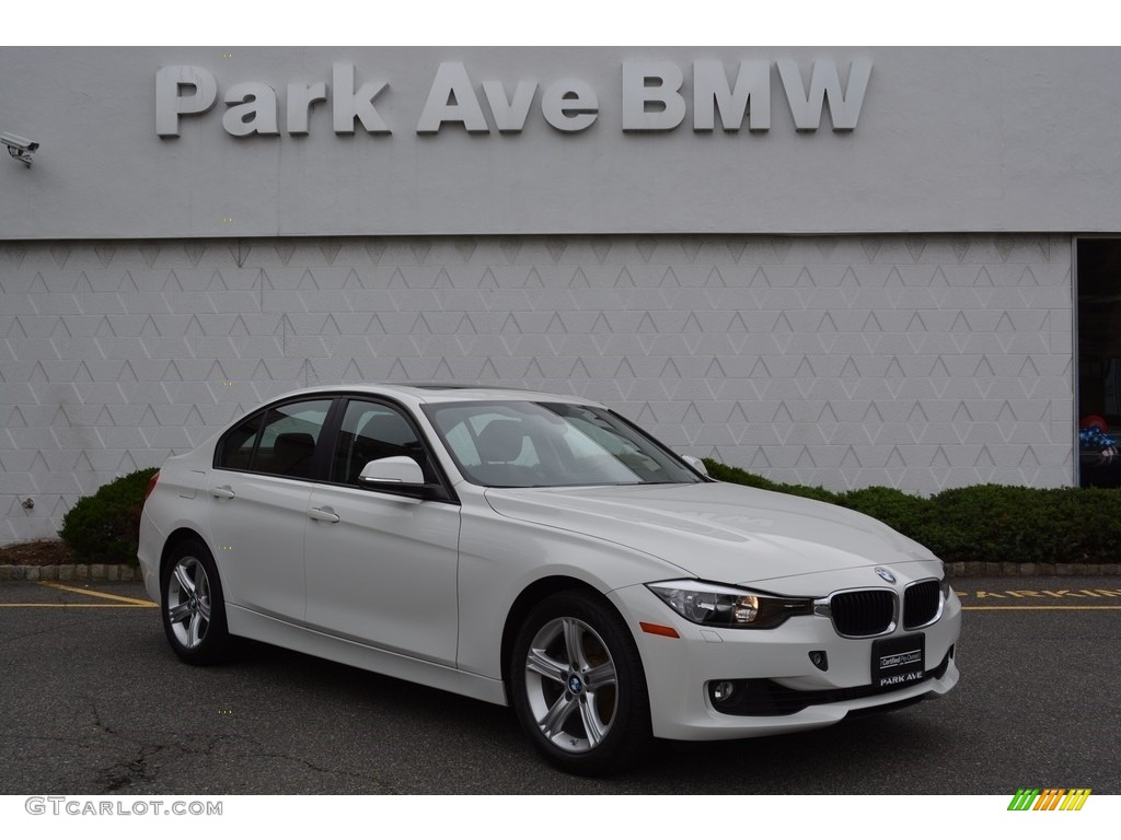 2014 3 Series 328i xDrive Sedan - Alpine White / Black photo #1