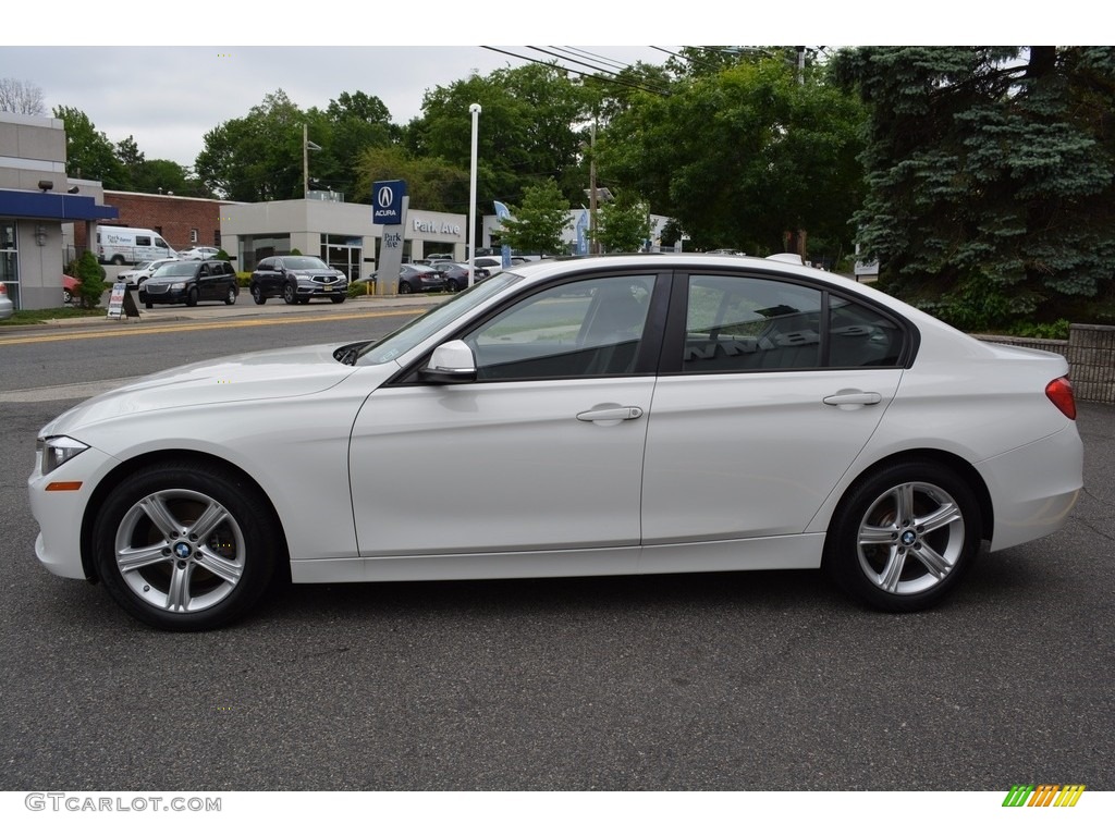 2014 3 Series 328i xDrive Sedan - Alpine White / Black photo #5