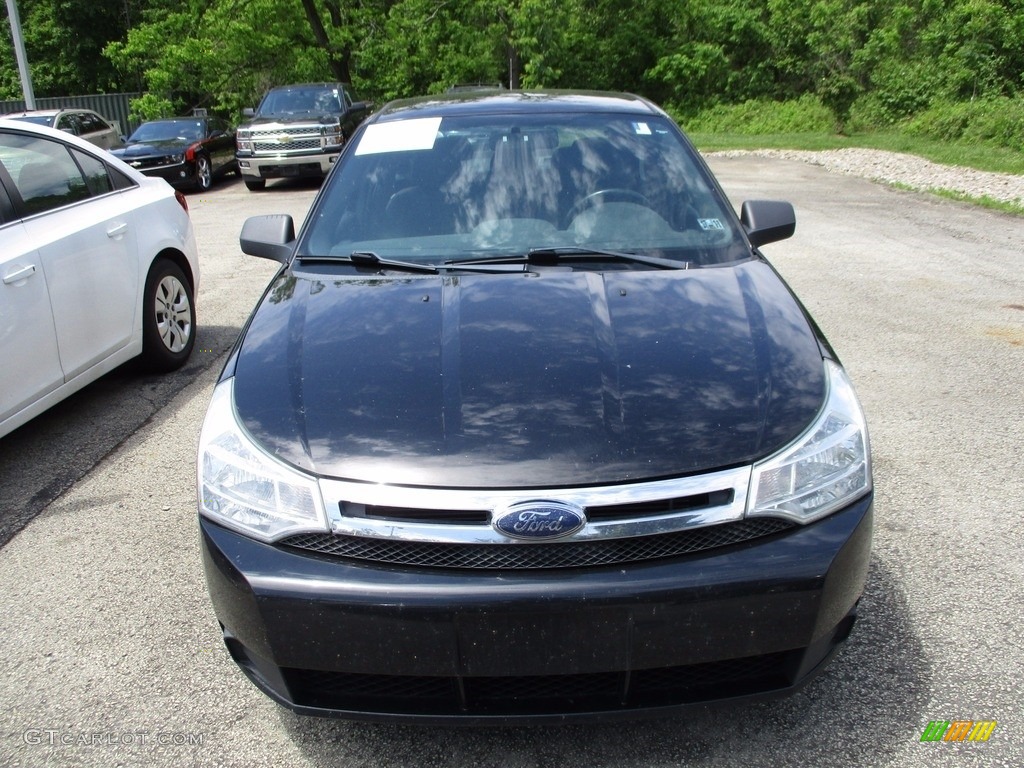 2009 Focus SE Sedan - Ebony Black / Charcoal Black photo #2