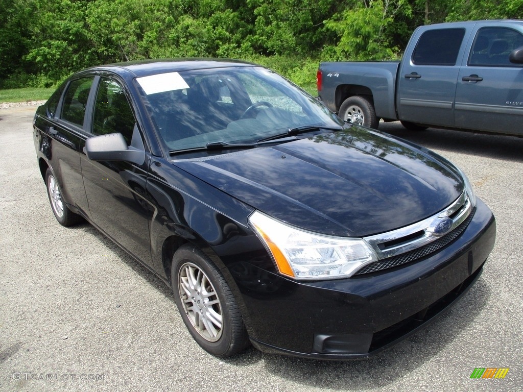 2009 Focus SE Sedan - Ebony Black / Charcoal Black photo #3
