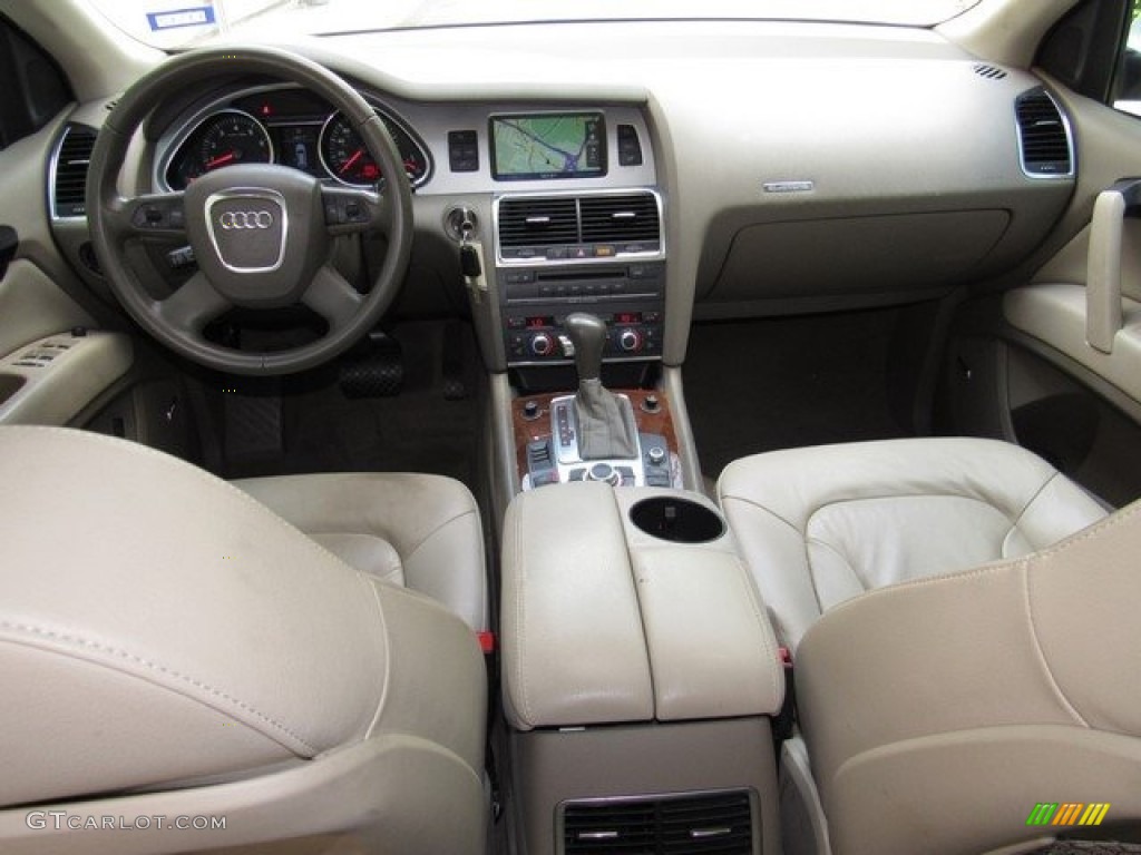 2009 Audi Q7 3.6 Premium quattro Dashboard Photos