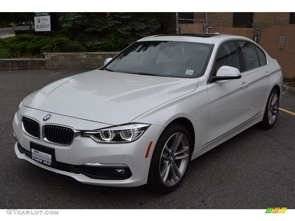 2017 3 Series 330i xDrive Sedan - Mineral White Metallic / Saddle Brown photo #6