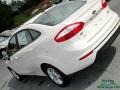 White Platinum - Fiesta SE Sedan Photo No. 35