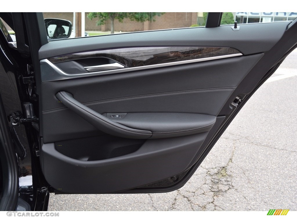 2017 BMW 5 Series 530i xDrive Sedan Black Door Panel Photo #120770557
