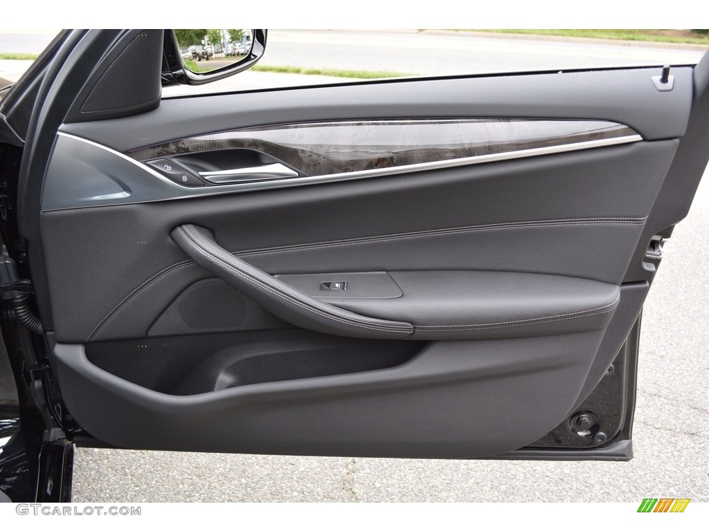 2017 BMW 5 Series 530i xDrive Sedan Black Door Panel Photo #120770581