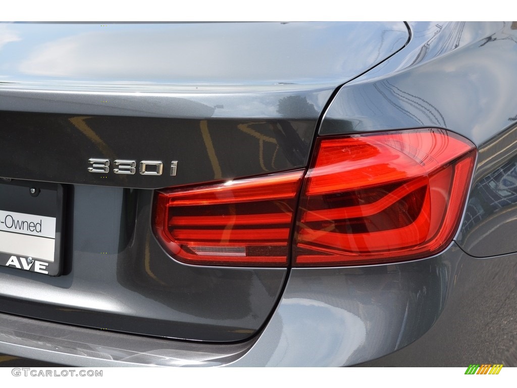 2017 3 Series 330i xDrive Sedan - Mineral Grey Metallic / Black photo #23