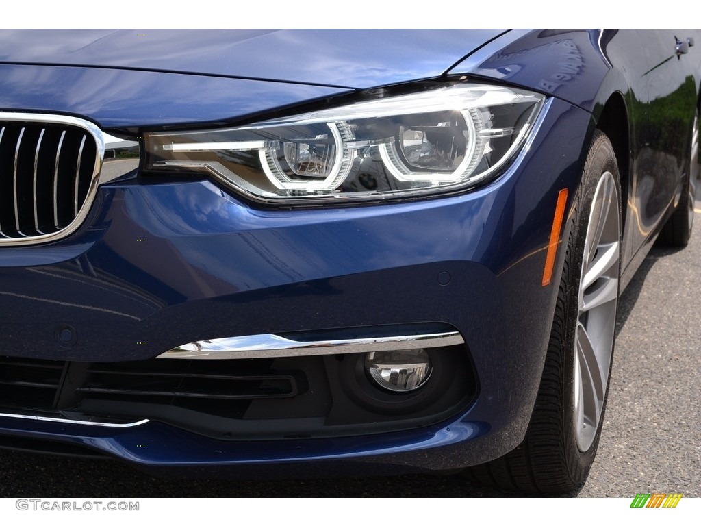 2017 3 Series 330i xDrive Sedan - Imperial Blue Metallic / Black photo #31
