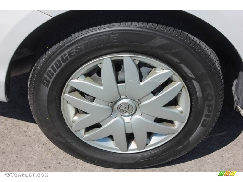 2010 Sienna LE - Super White / Taupe photo #12