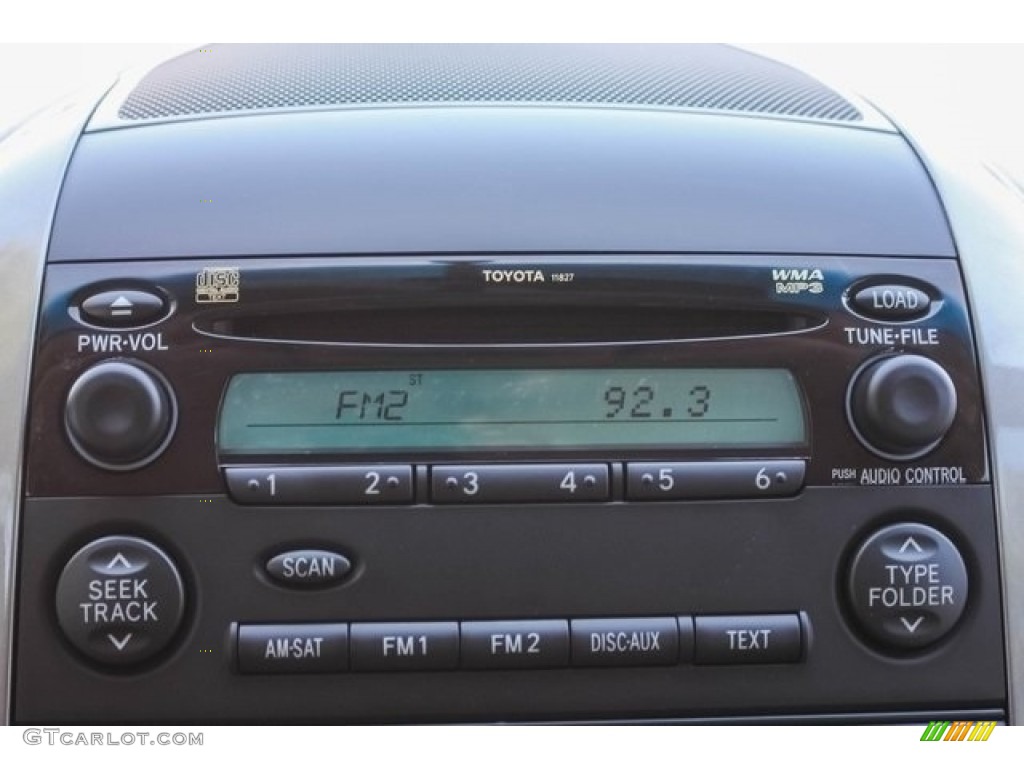 2010 Sienna LE - Super White / Taupe photo #29