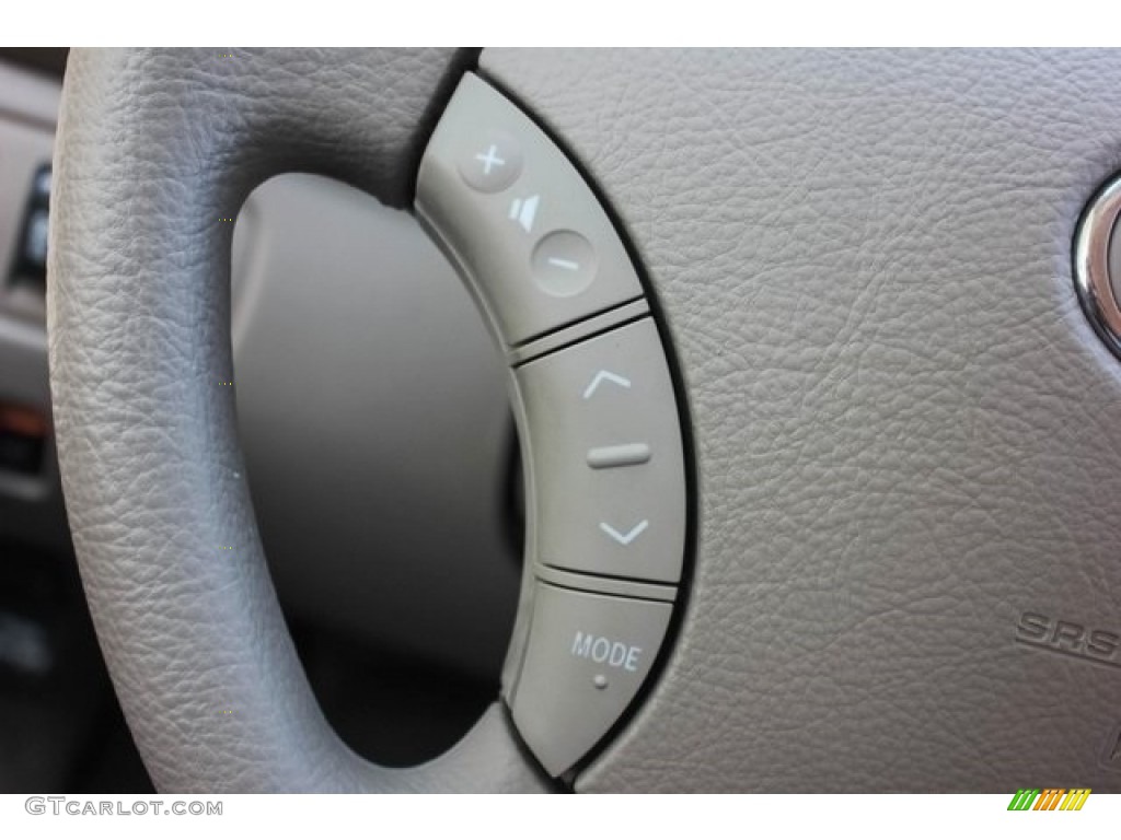 2010 Sienna LE - Super White / Taupe photo #41