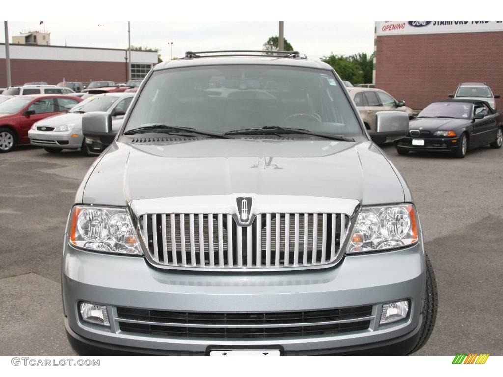 2006 Navigator Luxury 4x4 - Pewter Metallic / Charcoal Black photo #13