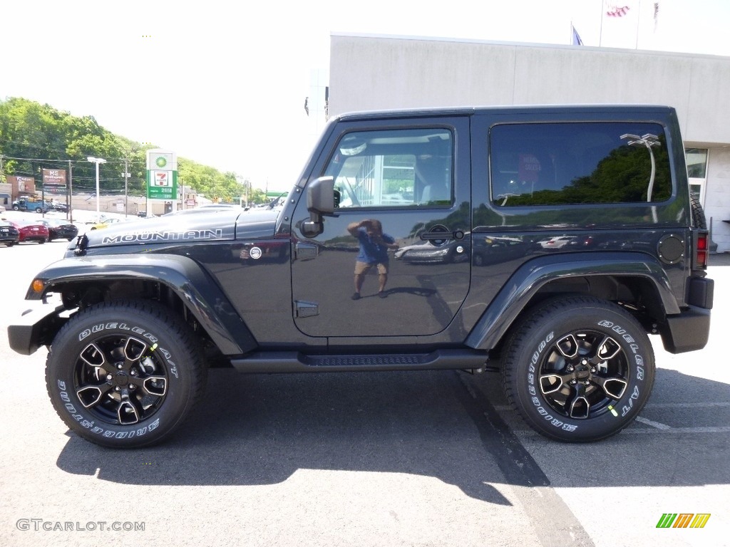 2017 Wrangler Sahara 4x4 - Rhino / Black photo #2