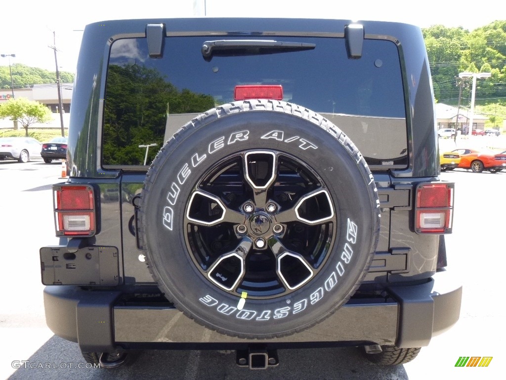 2017 Wrangler Sahara 4x4 - Rhino / Black photo #4