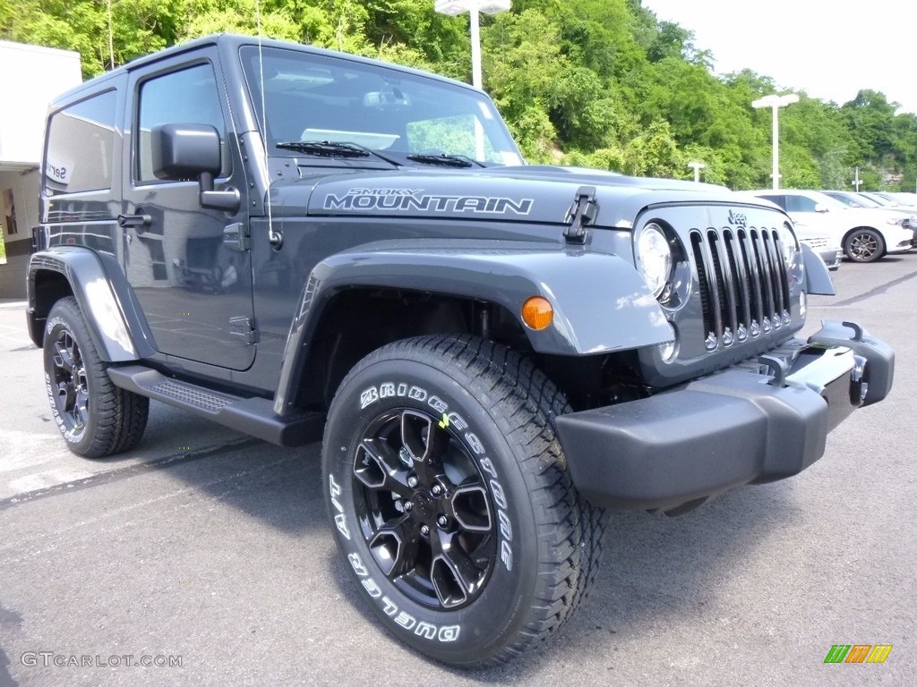 2017 Wrangler Sahara 4x4 - Rhino / Black photo #9