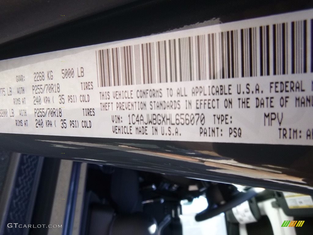 2017 Wrangler Sahara 4x4 - Rhino / Black photo #16