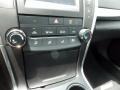 Super White - Camry SE Photo No. 19