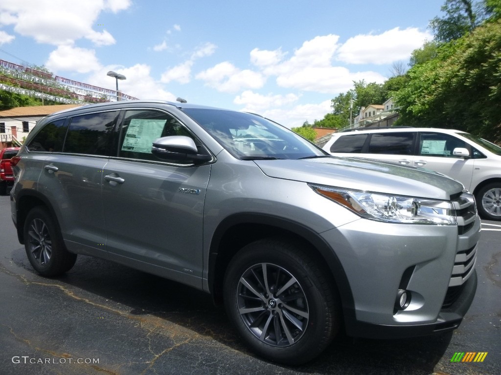 2017 Highlander Hybrid XLE AWD - Celestial Silver Metallic / Ash photo #1