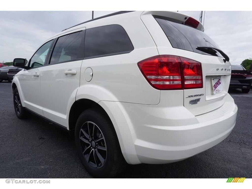 2017 Journey SE - Vice White / Black photo #5
