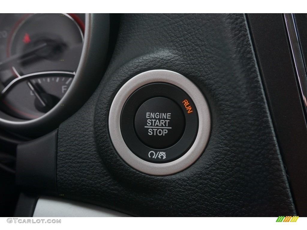 2017 Journey SE - Vice White / Black photo #15